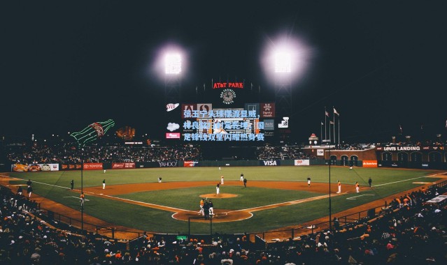 壹号娱乐官网_张玉宁头球摆渡显威，林良铭扫射定乾坤，国足锋线双星闪耀热身赛